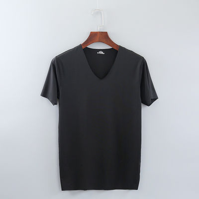 Tendencia de verano camiseta masculina con manga media y patrón de impresión en estilo hip hop suelto