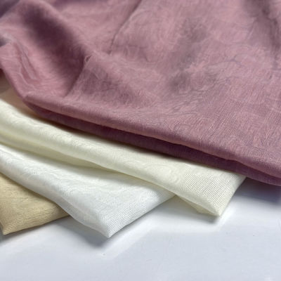 Tejido de traje de lana suave y peinado y duradero para ropa