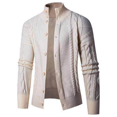 2024 Collar de pie de hombre suéter cardigan cuello de tortuga suéter de decoración de sujetadores juveniles