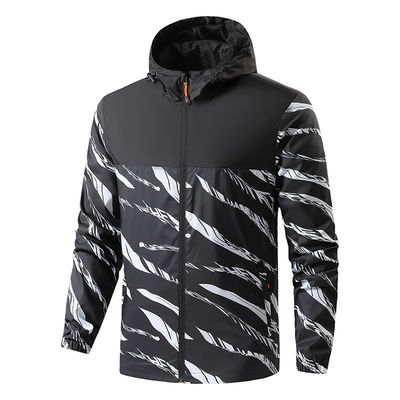Plus Size abrigo con capucha para hombres con protección a prueba de viento y decoración de impresión 3D